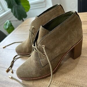 Tory Burch heeled booties Size 7